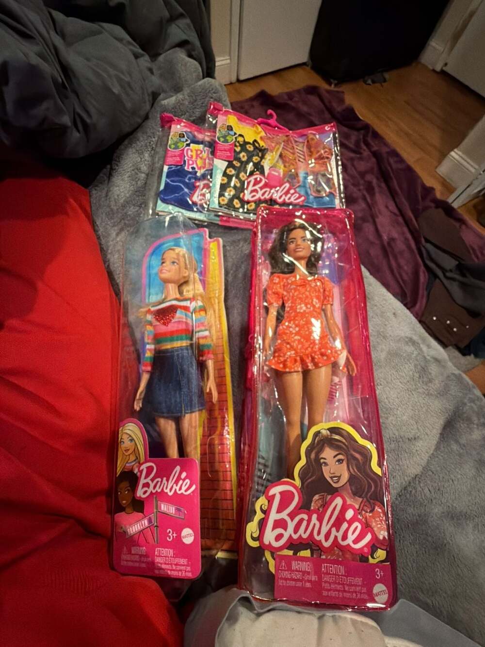 Barbie Doll Set with 2 Dolls and 3 Fashion Packs